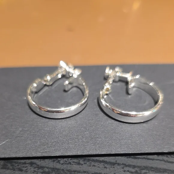 Source Unknown Silver Hoop Clip-On Earrings - Picture 3 of 3